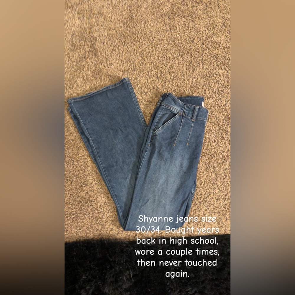 Shyanne Women's Classic Blue Flare Jeans